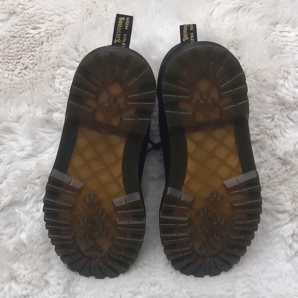 Dr. Martens Faora leather black boot NWOT - Picture 9 of 16